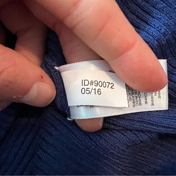 3 for $30! Express ribbed blue tank top - Picture 6 of 8